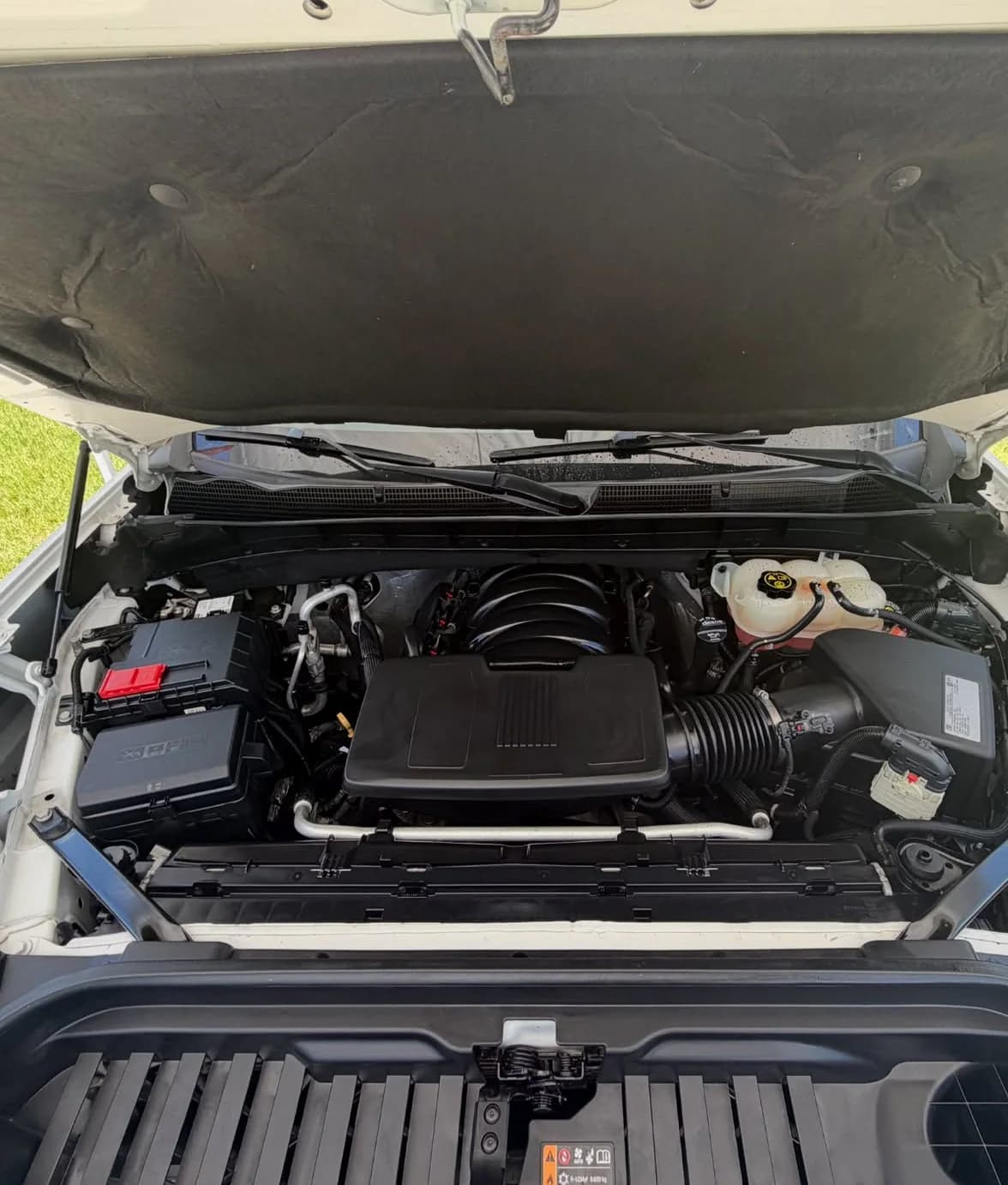 The same GM engine bay clean after Rod Shine detailing