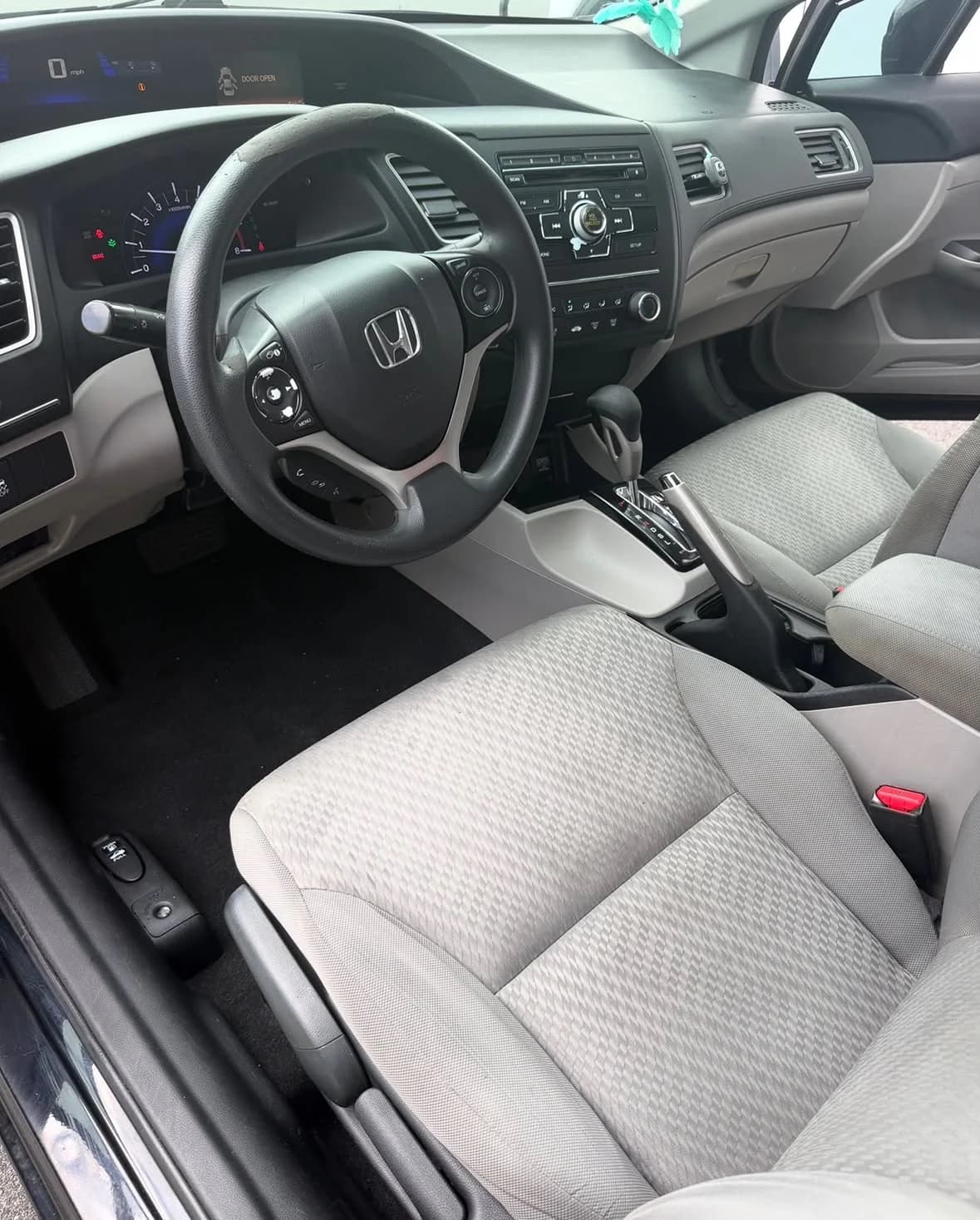 Clean Honda interior after Rod Shine detailing
